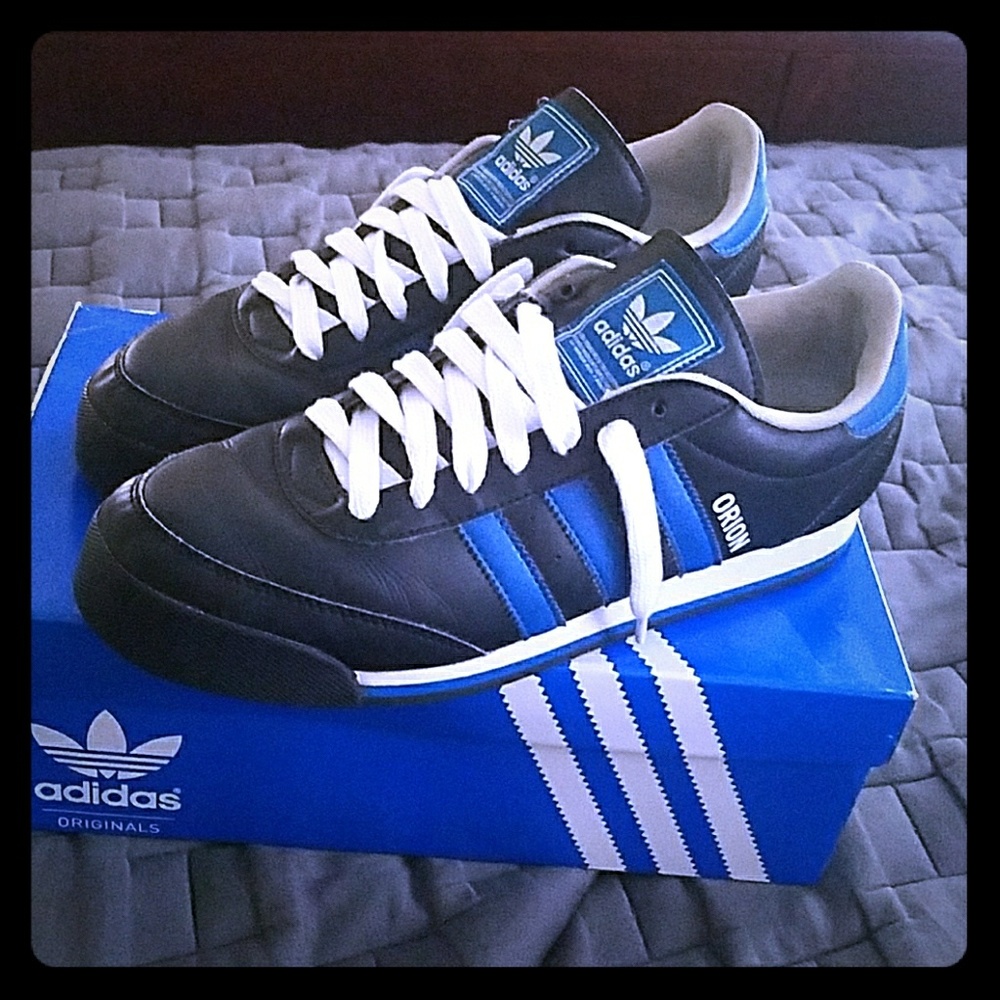 I am selling Adidas Orion 2's
